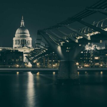 Picsum ID: 122 Residents Seem to Have Found the Key to Happiness